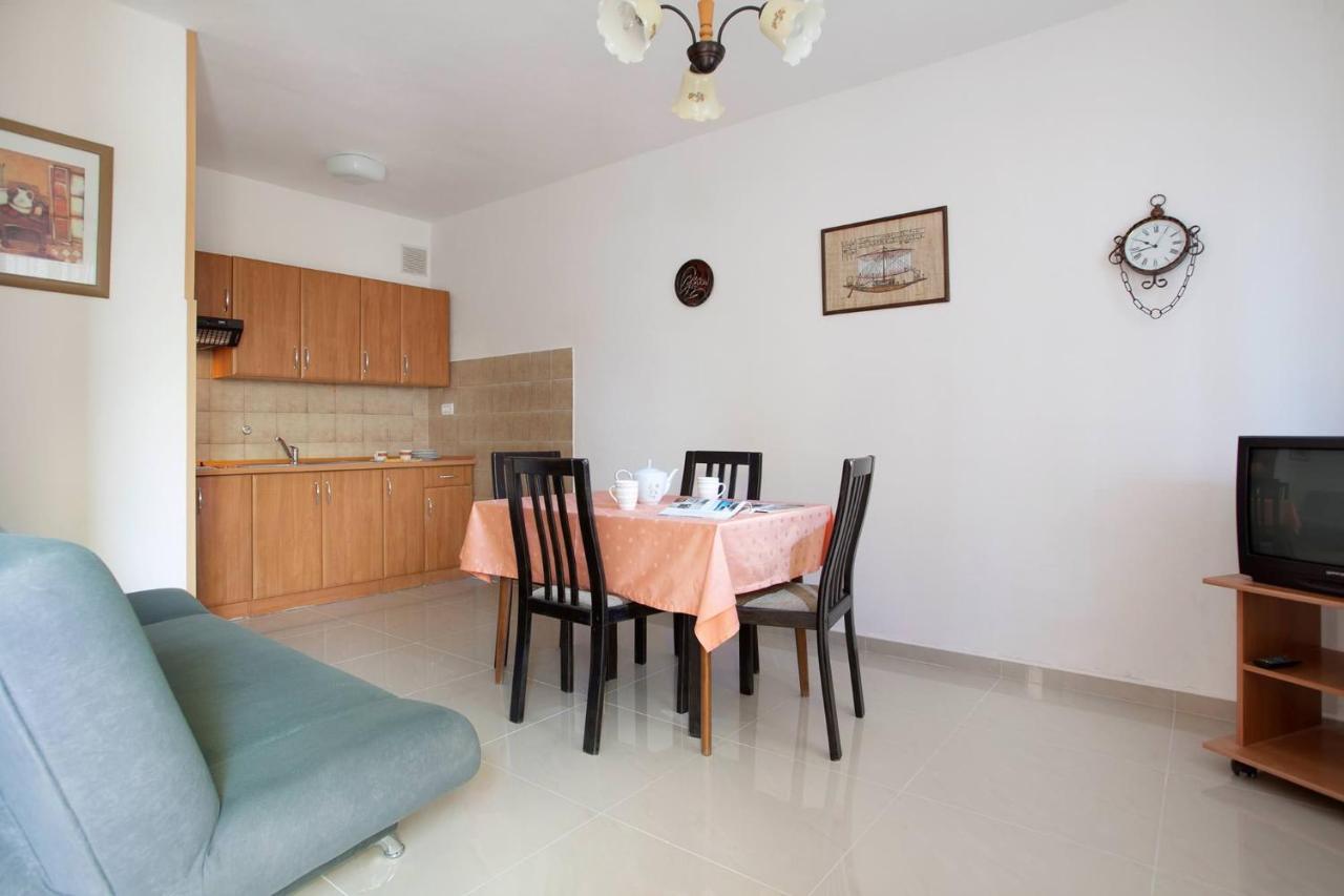 Apartments Lina 2023 ラバック エクステリア 写真
