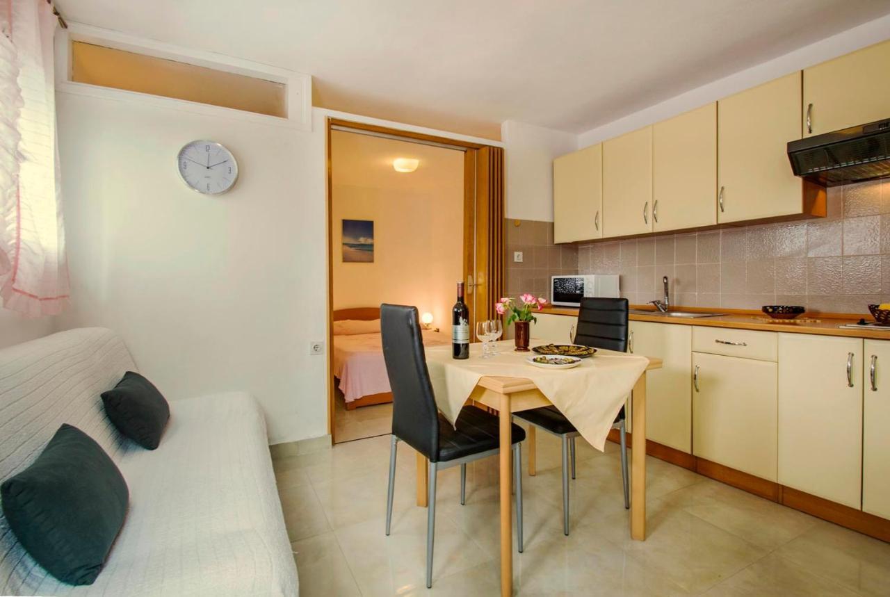 Apartments Lina 2023 ラバック エクステリア 写真