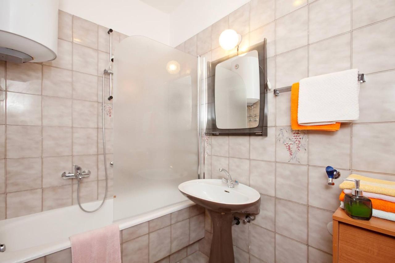 Apartments Lina 2023 ラバック エクステリア 写真